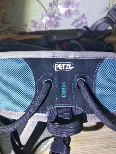 Лот: 12306531. Фото: 1. Обвязка Petzl Corax size: 1. Альпинизм и скалолазание
