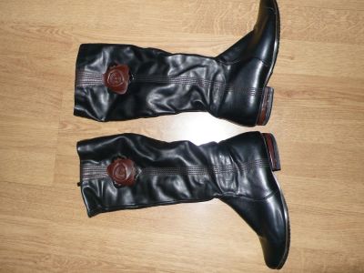 Лот: 5110455. Фото: 1. сапоги 35 цветок. Сапоги