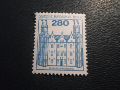Лот: 17366907. Фото: 1. Чистая марка для Вашей коллекции... Марки