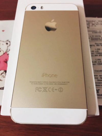 Лот: 8335948. Фото: 1. iPhone 5S Gold А1530 [Обмены нет... Смартфоны