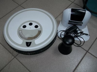 Лот: 21787570. Фото: 1. Робот пылесос xRobot XR510A. Пылесосы, паровые швабры