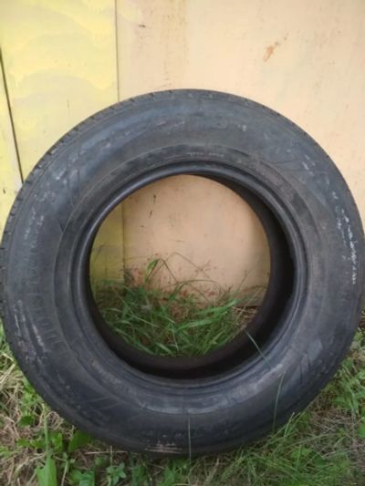 Лот: 16259185. Фото: 1. Шина Bridgestone B-RV 205/70R15. Шины