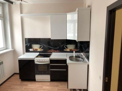 Лот: 11013717. Фото: 1. Продам квартиру 2-х комнатную... Квартиры, студии