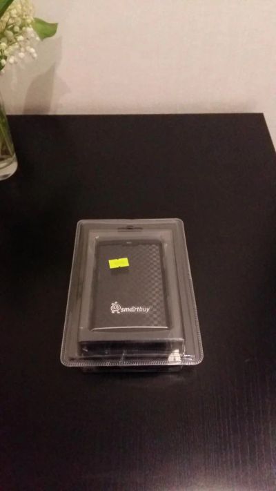 Лот: 7675317. Фото: 1. Переносной внешний HDD 750Gb USB... Внешние жесткие диски