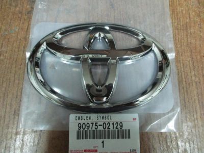 Лот: 12082496. Фото: 1. Эмблема крышки багажника Toyota... Кузов