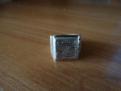 Лот: 6064019. Фото: 1. Продам мужской перстень. Кольца, перстни