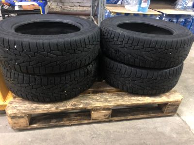 Лот: 18146984. Фото: 1. Зимние Шины 225/65 R16 Nokian... Шины