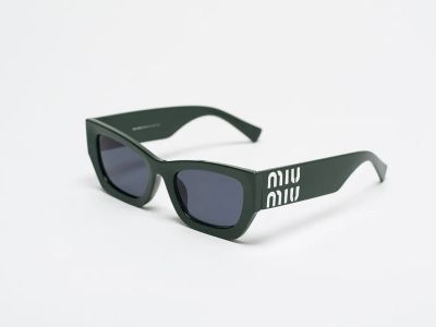 Лот: 24976998. Фото: 1. Очки Miu Miu. Очки солнцезащитные