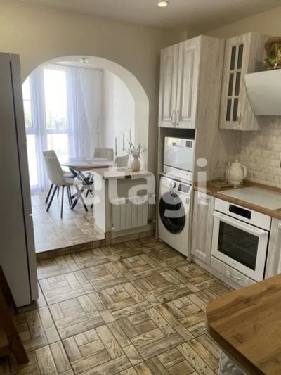 Лот: 25527036. Фото: 1. 3-комн. квартира , Красноярск... Квартиры, студии