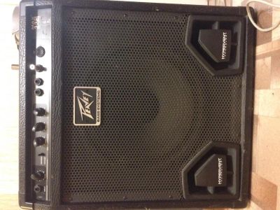 Лот: 4824999. Фото: 1. Peavey 112 bass Combo комбик. Гитарные эффекты и комбоусилители