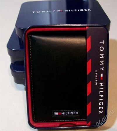 Лот: 909654. Фото: 1. Бумажник Tommy Hilfiger. Бумажники, кошельки, портмоне