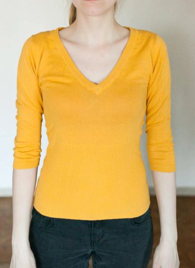 Лот: 9550624. Фото: 1. Кофта Mango Basics цвет охра. Свитеры, толстовки, худи