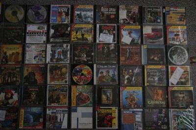 Лот: 2004861. Фото: 1. Диски фильмы, игрушки, проги примерно... CD, DVD, BluRay