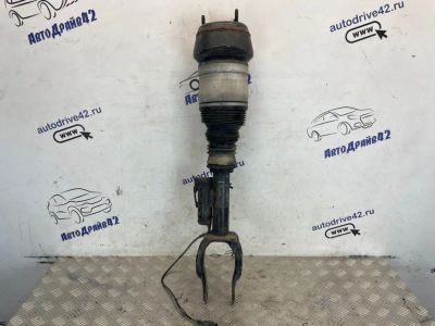 Лот: 23979592. Фото: 1. Пневмостойка Mercedes-Benz M-Class... Двигатель и элементы двигателя