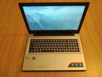 Лот: 10585401. Фото: 1. 15.6" Ноутбук Lenovo IdeaPad 300-15IBR... Ноутбуки