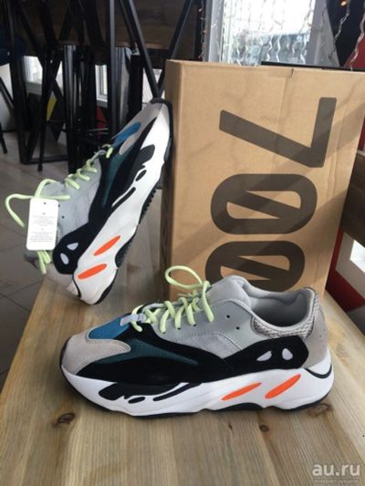 Лот: 13376364. Фото: 1. Adidas Yeezy Boost 700. Кеды, кроссовки, слипоны