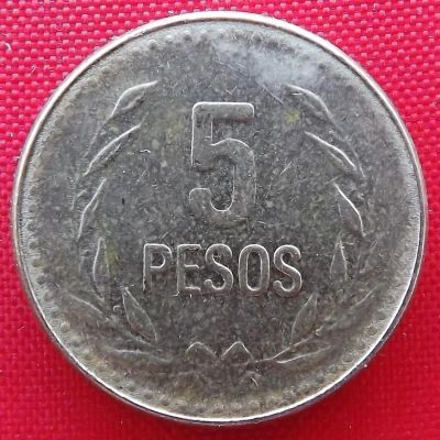 Лот: 4764023. Фото: 1. (№3620) 5 песо 1990 (Колумбия). Америка