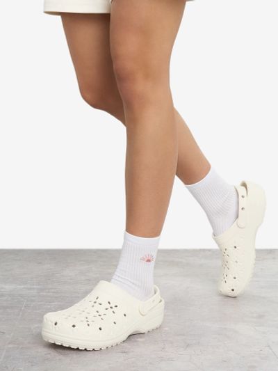 Лот: 25367844. Фото: 1. Сабо женские Crocs Classic Floral... Шлепанцы, сланцы