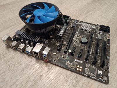 Лот: 25071387. Фото: 1. Материнская плата AM3+ Gigabyte... Материнские платы