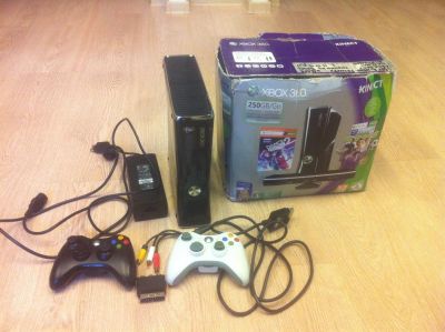 Лот: 3333921. Фото: 1. Xbox 360. Игровые приставки, консоли