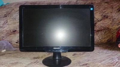 Лот: 17436186. Фото: 1. Монитор Philips 192EL2SB/10 18... ЖК-мониторы