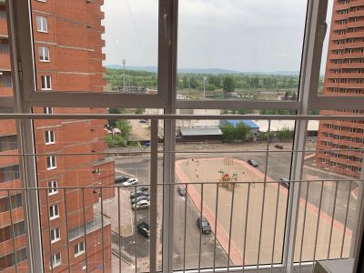 Лот: 19076475. Фото: 1. Сдам 1-комн кв Калинина 177. Квартиры, студии