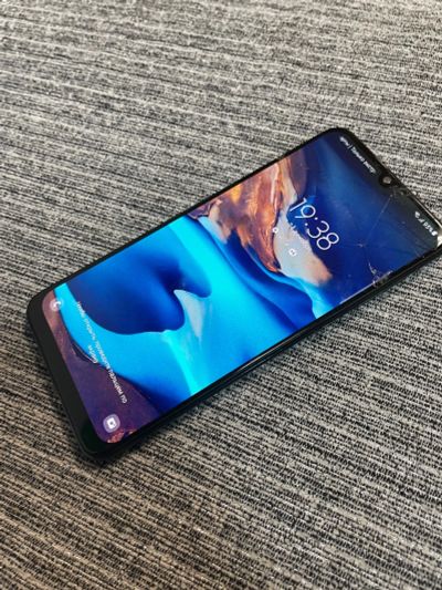 Лот: 18416928. Фото: 1. Samsung Galaxy A50 64GB. Смартфоны