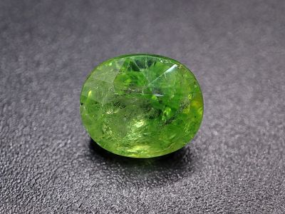 Лот: 21082743. Фото: 1. 3.11 ct. Гранат Цаворит овал... Драгоценные и поделочные камни