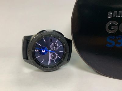 Лот: 17693305. Фото: 1. Смарт-часы Samsung Gear S3 frontier. Смарт-часы, фитнес-браслеты, аксессуары