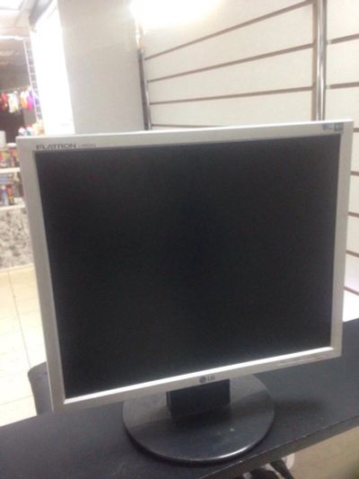 Лот: 10658497. Фото: 1. Монитор LG Flatron L1950SQ. ЖК-мониторы