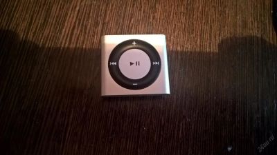 Лот: 5634824. Фото: 1. Ipod shuffle silver 2 GB. Плееры