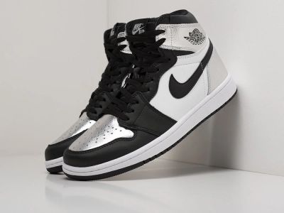 Лот: 18655832. Фото: 1. Кроссовки Nike Air Jordan 1 Mid... Кеды, кроссовки, слипоны