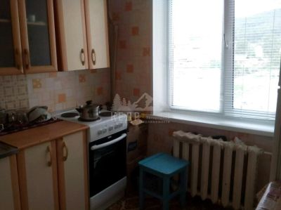 Лот: 15764146. Фото: 1. Продается 3-х комн. квартира 49... Квартиры, студии