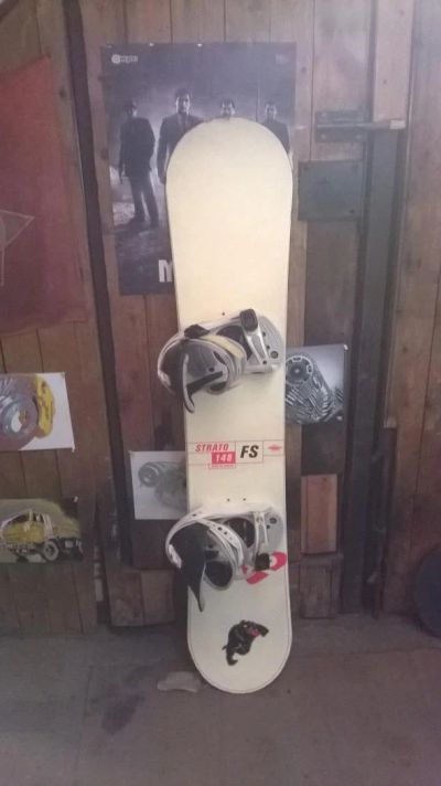 Лот: 4886715. Фото: 1. Сноуборд Rossignol Strato FS White... Комплект в сборе