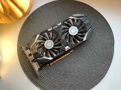 Лот: 14463949. Фото: 1. MSI GeForce GTX 1060 3GT OC. Видеокарты