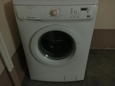 Лот: 9652014. Фото: 1. Стиральная машина Electrolux. Стиральные машины