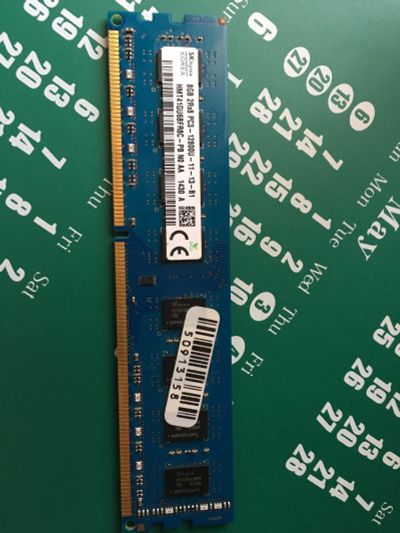 Лот: 13272599. Фото: 1. Hynix DDR-III 8GB (PC3-12800... Оперативная память
