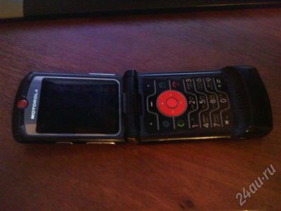 Лот: 497037. Фото: 1. Продам Motorola RAZR V 3 i. Кнопочные мобильные телефоны