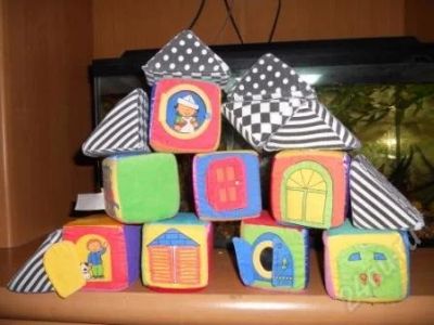 Лот: 974546. Фото: 1. кубики шуршащие, звенящие. Для младенцев