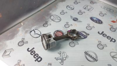 Лот: 23596519. Фото: 1. Шатун Mitsubishi Airtrek 4G63... Двигатель и элементы двигателя