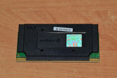 Лот: 5103760. Фото: 1. Pentium III box. Процессоры