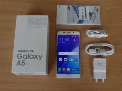 Лот: 9187297. Фото: 1. Samsung Galaxy A5 2016 (на гарантии... Смартфоны