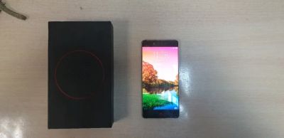 Лот: 15866376. Фото: 1. Смартфон ZTE nubia Z11 4/64GB. Смартфоны
