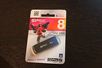 Лот: 5996010. Фото: 1. новая USB флешка на 8GB с рубля. USB-флеш карты