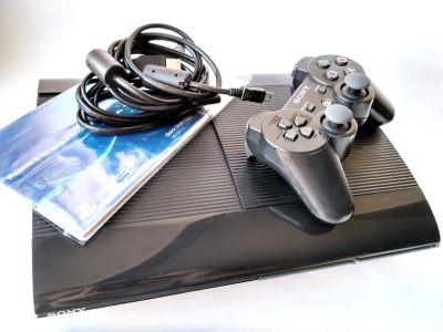 Лот: 9285302. Фото: 1. SONY PlayStation 3 Super Slim... Консоли