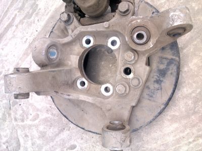 Лот: 11836856. Фото: 1. Цапфа ступица задняя левая Nissan... Ходовая, подвеска, рулевое управление