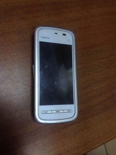 Лот: 5388478. Фото: 1. Nokia 5228 не влючается. Смартфоны