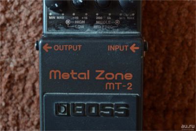 Лот: 9617038. Фото: 1. BOSS MT-2 METAL ZONE с блоком... Гитарные эффекты и комбоусилители