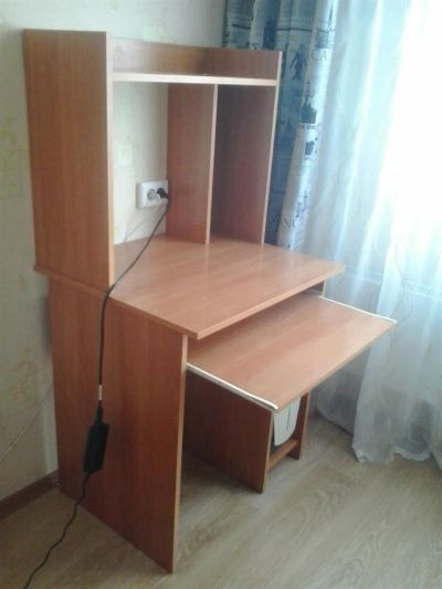 Лот: 3904406. Фото: 1. Компьютерный стол. Компьютерные и письменные столы