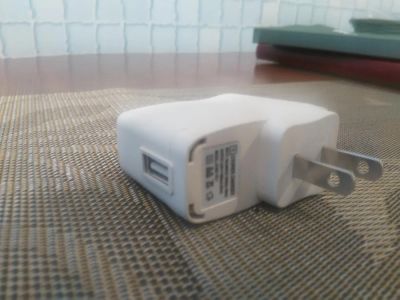 Лот: 7192709. Фото: 1. USB зарядка. Зарядные устройства, блоки питания, адаптеры сетевые для смартфонов